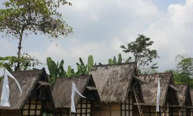 Kampung Adat Sindang Barang